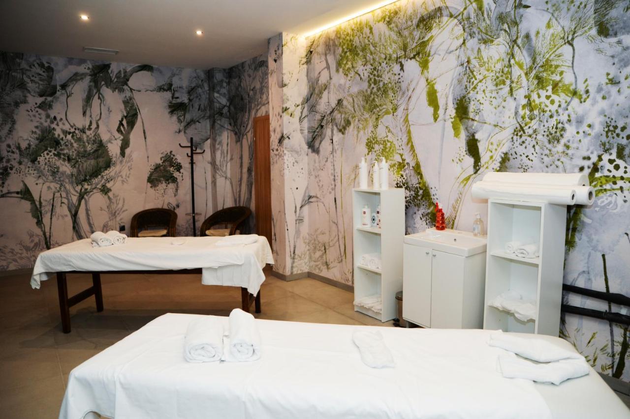 Flora Hotel - Apartments Боровец Экстерьер фото