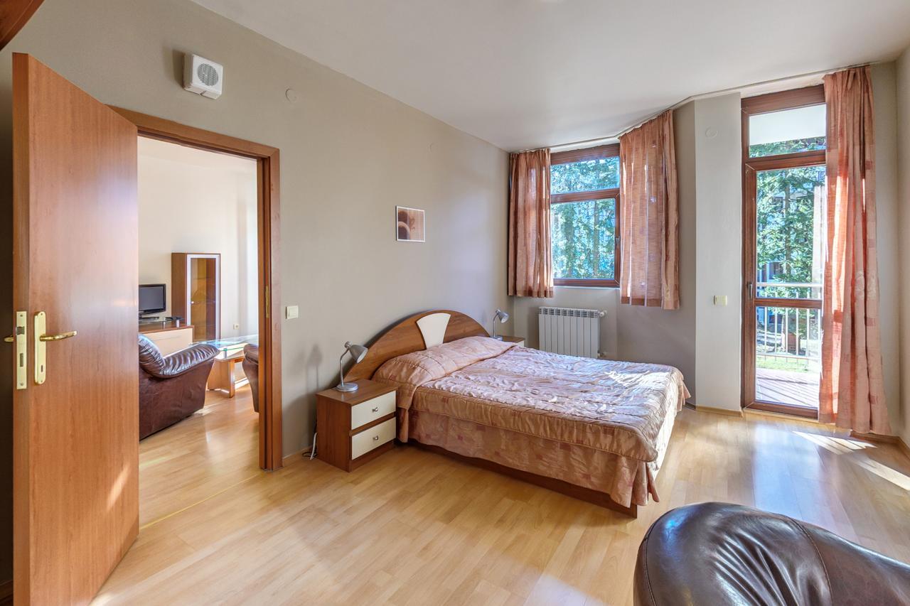 Flora Hotel - Apartments Боровец Экстерьер фото