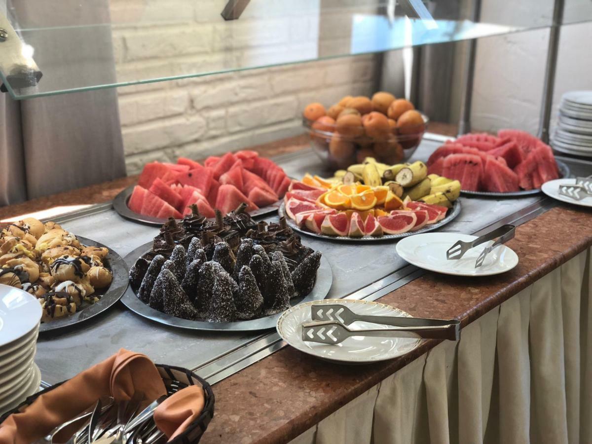 Flora Hotel - Apartments Боровец Экстерьер фото